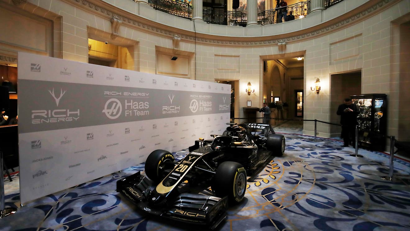 THE ROYAL AUTOMOBILE CLUB, UNITED KINGDOM - FEBRUARY 07: Haas F1 Team VF-18 with 2019 new livery during the Haas Livery Launch at The Royal Automobile Club on February 07, 2019 in The Royal Automobile Club, United Kingdom. (Photo by Joe Portlock / LAT Images)