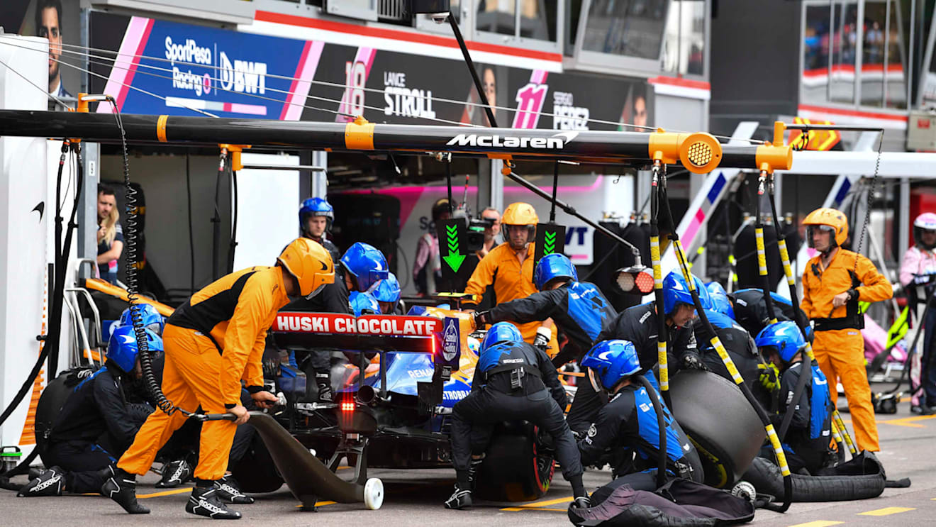 MONTE CARLO, MONACO - MAY 26: Lando Norris, McLaren MCL34, makes a stop during the Monaco GP at Monte Carlo on May 26, 2019 in Monte Carlo, Monaco. (Photo by Mark Sutton / Sutton Images)