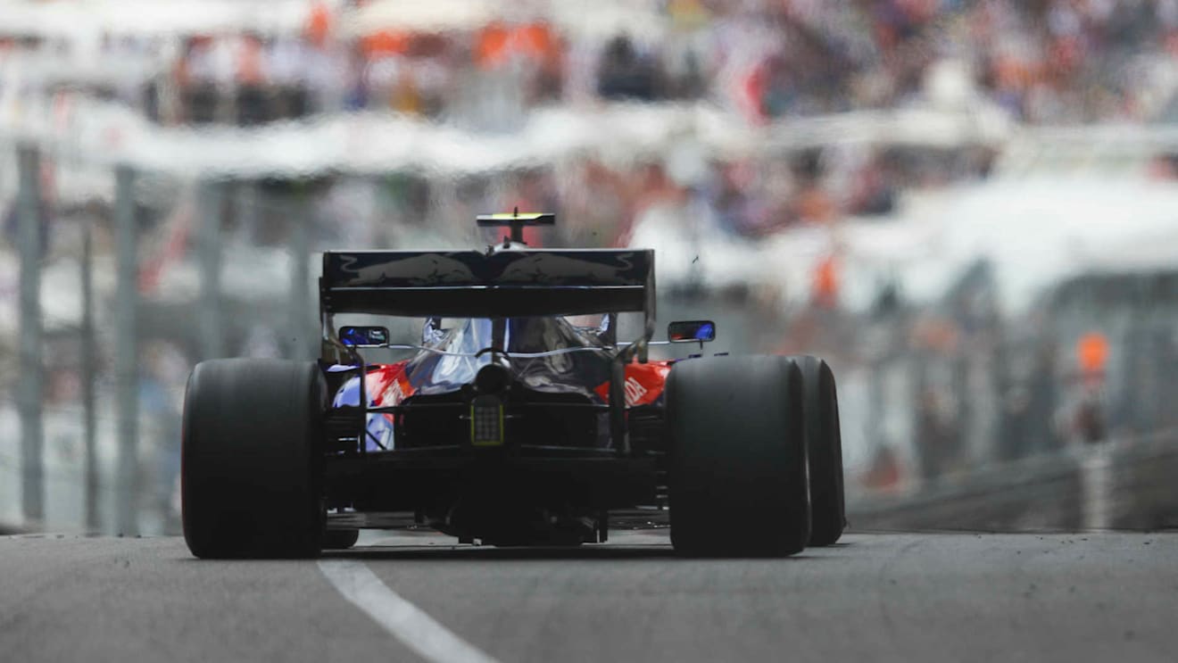 MONTE CARLO, MONACO - MAY 26: Alexander Albon, Toro Rosso STR14 during the Monaco GP at Monte Carlo on May 26, 2019 in Monte Carlo, Monaco. (Photo by Zak Mauger / LAT Images)
