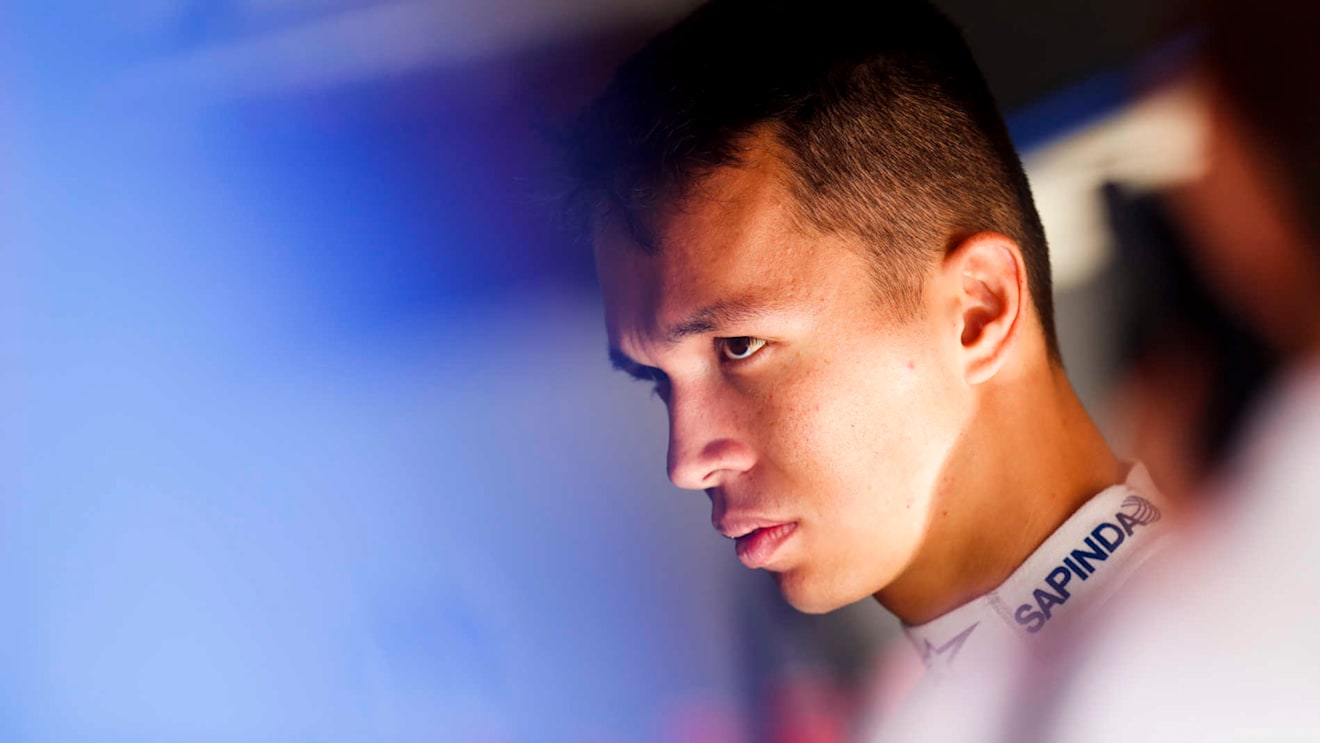 CIRCUIT DE BARCELONA-CATALUNYA, SPAIN - MAY 10: Alexander Albon, Toro Rosso during the Spanish GP at Circuit de Barcelona-Catalunya on May 10, 2019 in Circuit de Barcelona-Catalunya, Spain. (Photo by Zak Mauger / LAT Images)