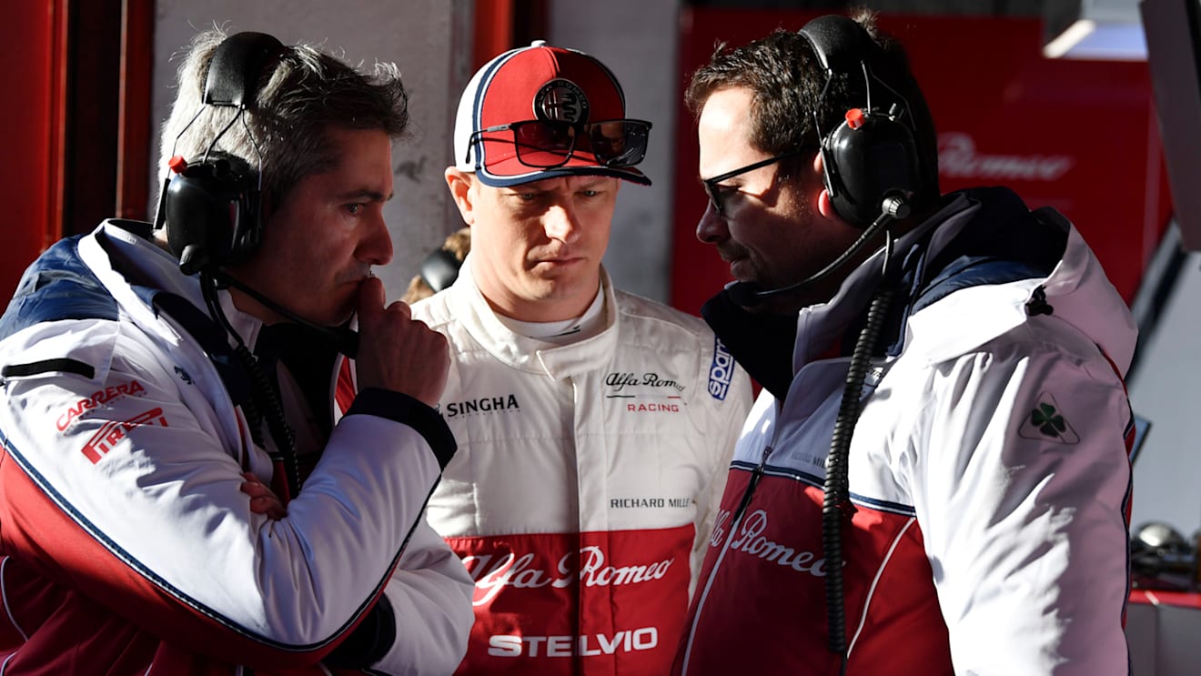 CIRCUIT DE BARCELONA-CATALUNYA, SPAIN - FEBRUARY 18: Xevi Pujolar,Alfa Romeo Racing Head of Track Engineering and Kimi Raikkonen, Alfa Romeo Racing during the Pre-season Test at Circuit de Barcelona-Catalunya on February 18, 2019 in Circuit de Barcelona-Catalunya, Spain. (Photo by Mark Sutton / Sutton Images)