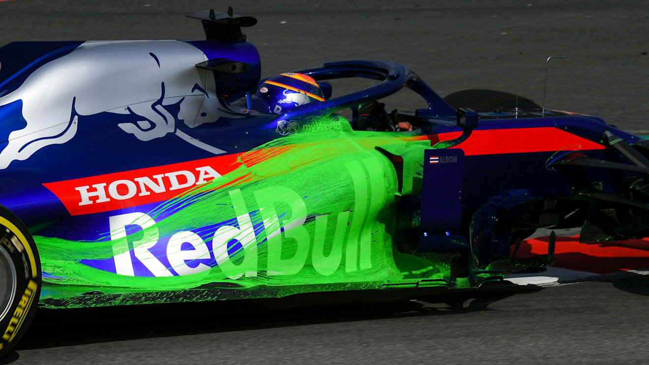 CIRCUIT DE BARCELONA-CATALUNYA, SPAIN - FEBRUARY 19: Alexander Albon, Scuderia Toro Rosso STR14, sports aero paint during the Barcelona February testing at Circuit de Barcelona-Catalunya on February 19, 2019 in Circuit de Barcelona-Catalunya, Spain. (Photo by Jose Rubio / Sutton Images)