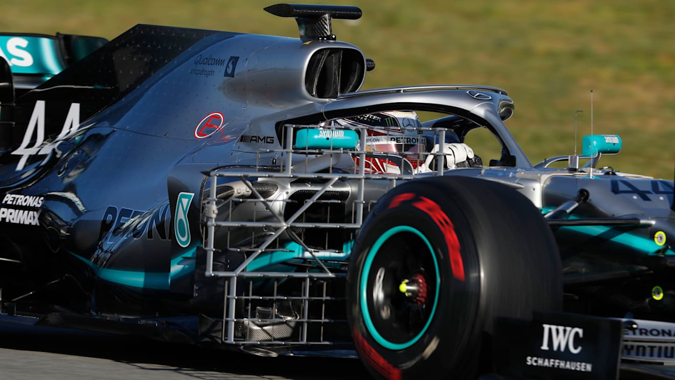 CIRCUIT DE BARCELONA-CATALUNYA, SPAIN - FEBRUARY 26: Lewis Hamilton, Mercedes-AMG F1 W10 EQ Power+ with aero sensors during the Barcelona February testing II at Circuit de Barcelona-Catalunya on February 26, 2019 in Circuit de Barcelona-Catalunya, Spain. (Photo by Zak Mauger / LAT Images)