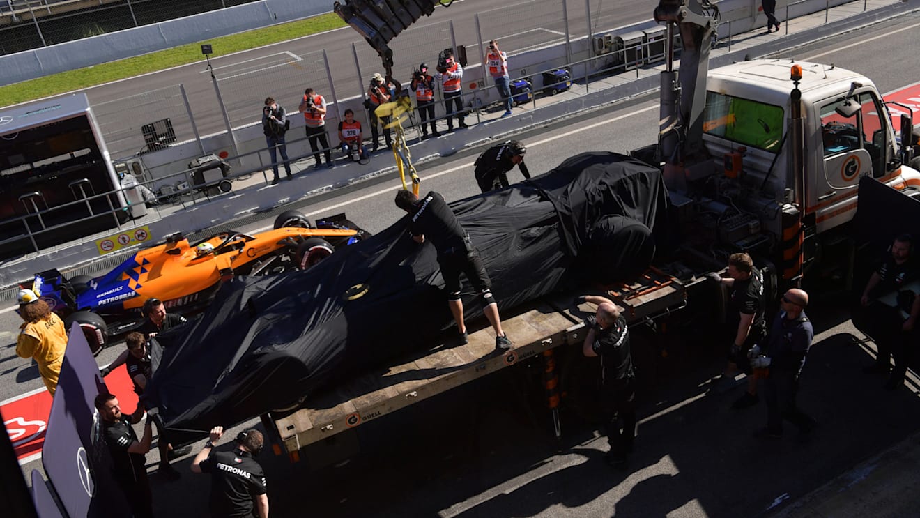 CIRCUIT DE BARCELONA-CATALUNYA, SPAIN - FEBRUARY 26: The car of Valtteri Bottas, Mercedes-AMG F1 W10 EQ Power+ is recovered to the pits during the Barcelona February testing II at Circuit de Barcelona-Catalunya on February 26, 2019 in Circuit de Barcelona-Catalunya, Spain. (Photo by Jerry Andre / Sutton Images)