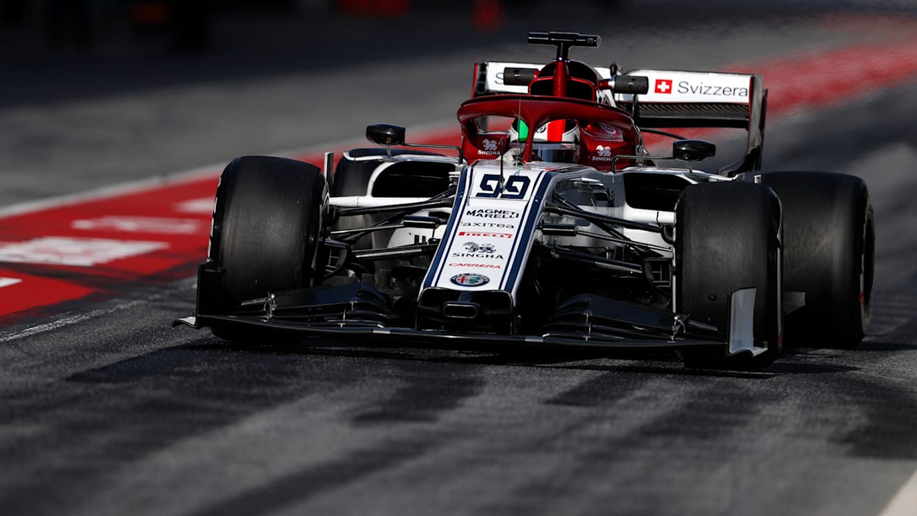 CIRCUIT DE BARCELONA-CATALUNYA, SPAIN - FEBRUARY 26: Antonio Giovinazzi, Alfa Romeo Racing C38 during the Barcelona February testing II at Circuit de Barcelona-Catalunya on February 26, 2019 in Circuit de Barcelona-Catalunya, Spain. (Photo by Zak Mauger / LAT Images)