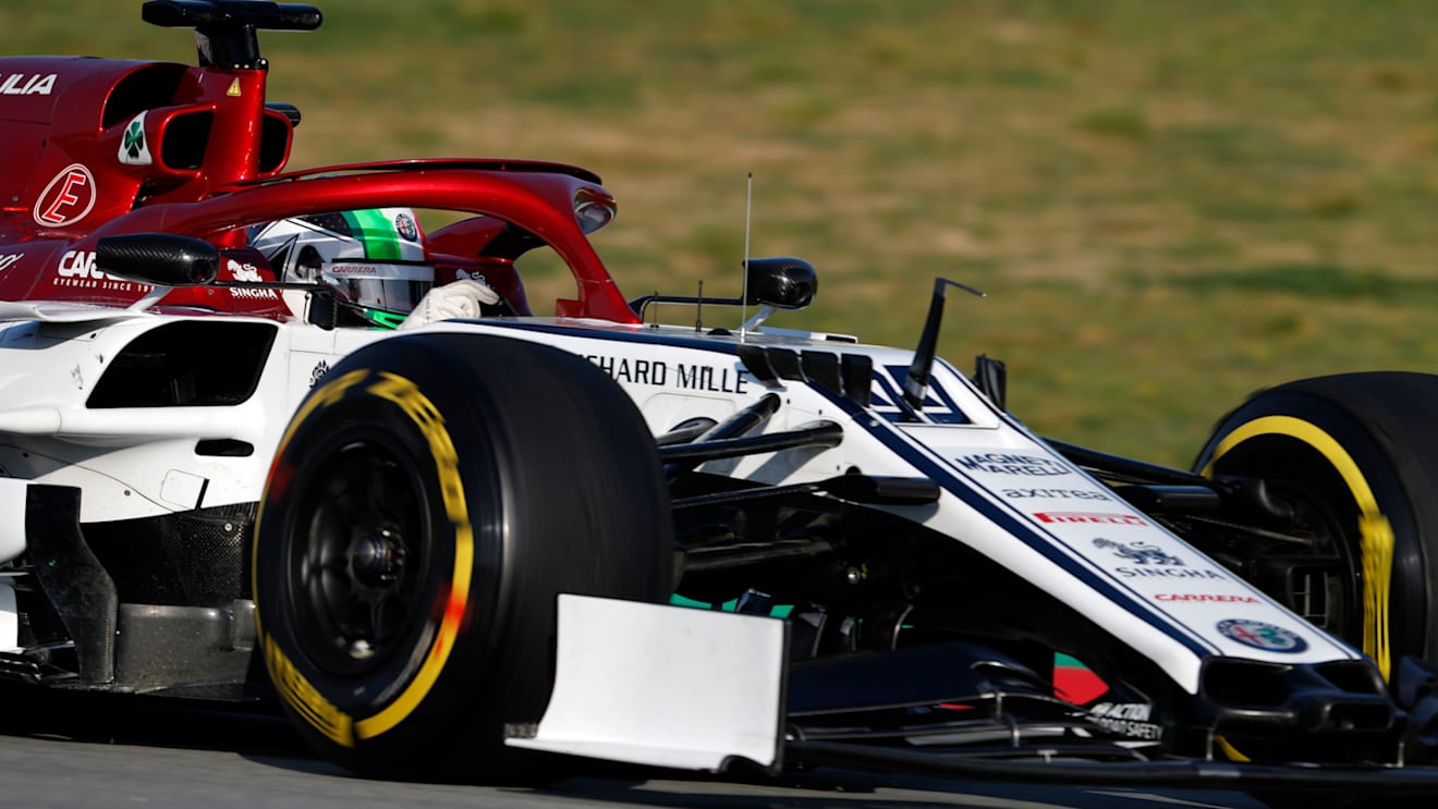 CIRCUIT DE BARCELONA-CATALUNYA, SPAIN - FEBRUARY 28: Antonio Giovinazzi, Alfa Romeo Racing C38 during the Barcelona February testing II at Circuit de Barcelona-Catalunya on February 28, 2019 in Circuit de Barcelona-Catalunya, Spain. (Photo by Zak Mauger / LAT Images)