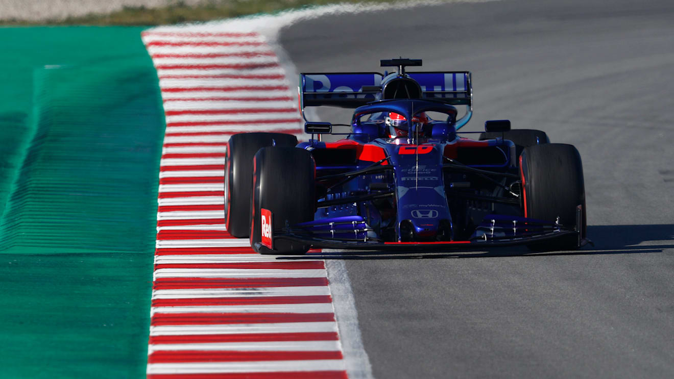 CIRCUIT DE BARCELONA-CATALUNYA, SPAIN - FEBRUARY 27: Daniil Kvyat, Scuderia Toro Rosso STR14 during the Barcelona February testing II at Circuit de Barcelona-Catalunya on February 27, 2019 in Circuit de Barcelona-Catalunya, Spain. (Photo by Glenn Dunbar / LAT Images)