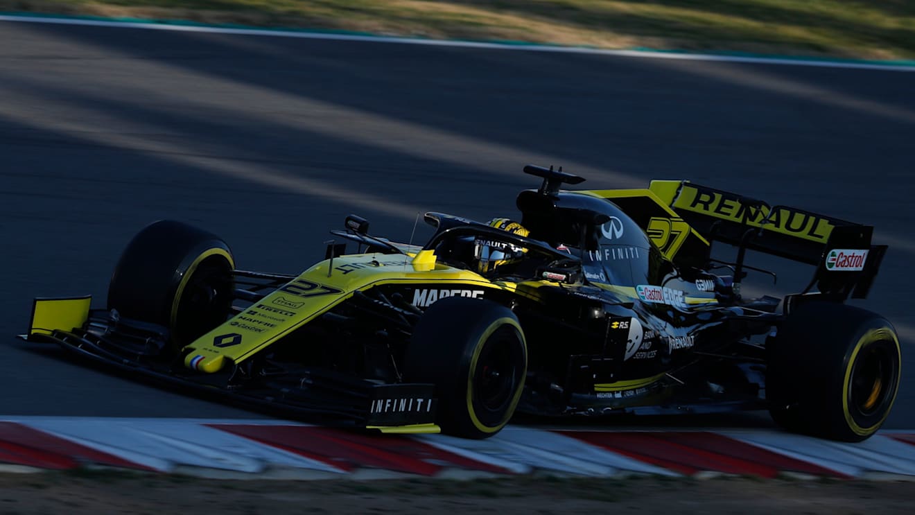 CIRCUIT DE BARCELONA-CATALUNYA, SPAIN - FEBRUARY 27: Nico Hulkenberg, Renault F1 Team R.S. 19 during the Barcelona February testing II at Circuit de Barcelona-Catalunya on February 27, 2019 in Circuit de Barcelona-Catalunya, Spain. (Photo by Zak Mauger / LAT Images)