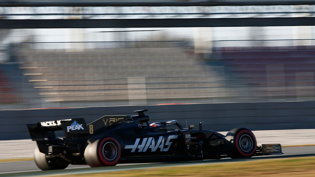 CIRCUIT DE BARCELONA-CATALUNYA, SPAIN - FEBRUARY 27: Romain Grosjean, Haas F1 Team VF-19 during the Barcelona February testing II at Circuit de Barcelona-Catalunya on February 27, 2019 in Circuit de Barcelona-Catalunya, Spain. (Photo by Andy Hone / LAT Images)