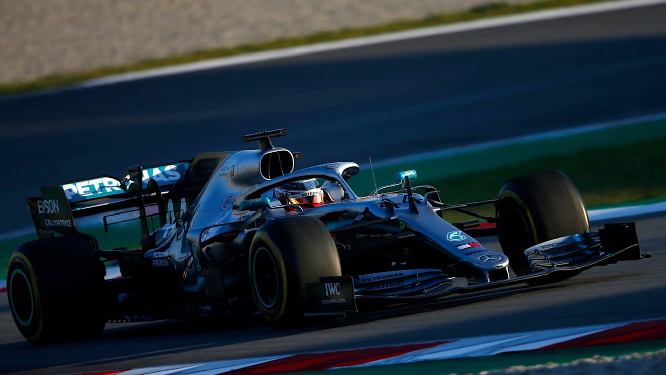 CIRCUIT DE BARCELONA-CATALUNYA, SPAIN - FEBRUARY 27: Lewis Hamilton, Mercedes-AMG F1 W10 EQ Power+ during the Barcelona February testing II at Circuit de Barcelona-Catalunya on February 27, 2019 in Circuit de Barcelona-Catalunya, Spain. (Photo by Andy Hone / LAT Images)