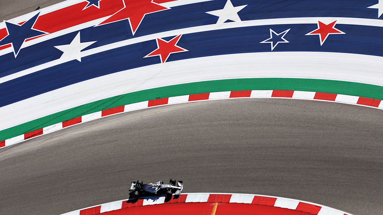 AUSTIN, TEXAS - NOVEMBER 01: Valtteri Bottas driving the (77) Mercedes AMG Petronas F1 Team Mercedes W10 on track during practice for the F1 Grand Prix of USA at Circuit of The Americas on November 01, 2019 in Austin, Texas. (Photo by Charles Coates/Getty Images)