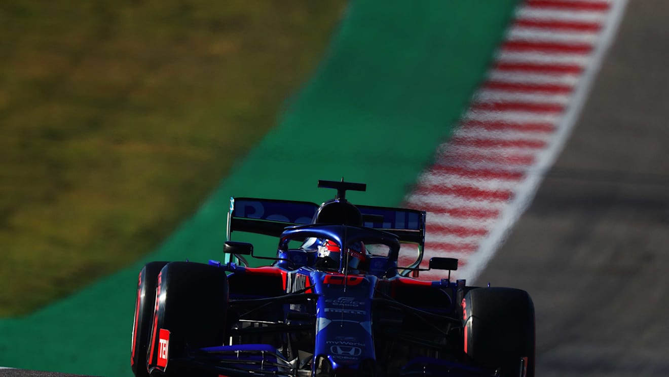 AUSTIN, TEXAS - NOVEMBER 02: Daniil Kvyat driving the (26) Scuderia Toro Rosso STR14 Honda on track during qualifying for the F1 Grand Prix of USA at Circuit of The Americas on November 02, 2019 in Austin, Texas. (Photo by Dan Istitene/Getty Images)