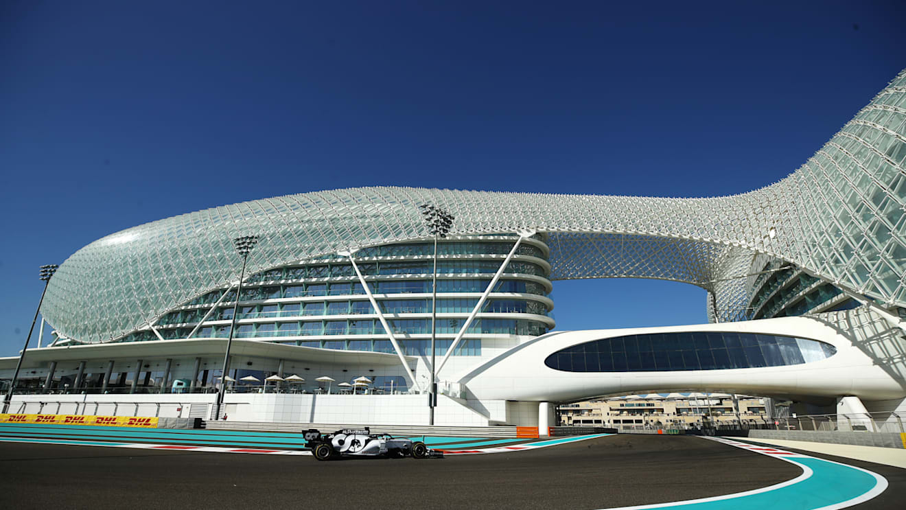 ABU DHABI, UNITED ARAB EMIRATES - DECEMBER 11: Daniil Kvyat of Russia driving the (26) Scuderia AlphaTauri AT01 Honda on track during practice ahead of the F1 Grand Prix of Abu Dhabi at Yas Marina Circuit on December 11, 2020 in Abu Dhabi, United Arab Emirates. (Photo by Bryn Lennon/Getty Images)