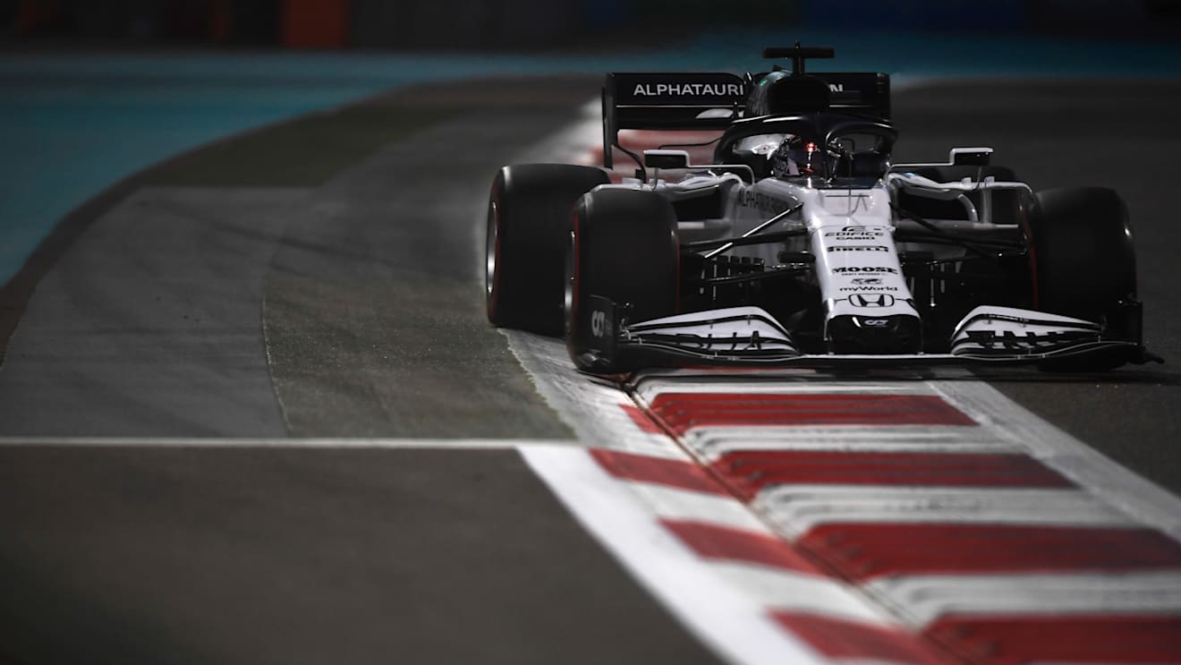 ABU DHABI, UNITED ARAB EMIRATES - DECEMBER 12: Daniil Kvyat of Russia driving the (26) Scuderia AlphaTauri AT01 Honda on track during qualifying ahead of the F1 Grand Prix of Abu Dhabi at Yas Marina Circuit on December 12, 2020 in Abu Dhabi, United Arab Emirates. (Photo by Rudy Carezzevoli/Getty Images)