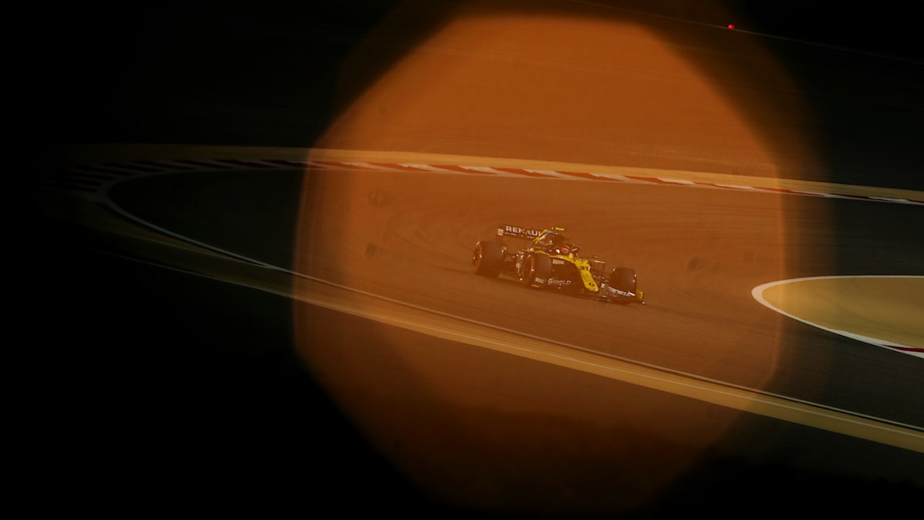 BAHRAIN, BAHRAIN - NOVEMBER 28: Esteban Ocon of France driving the (31) Renault Sport Formula One Team RS20 on track during qualifying ahead of the F1 Grand Prix of Bahrain at Bahrain International Circuit on November 28, 2020 in Bahrain, Bahrain. (Photo by Dan Istitene - Formula 1/Formula 1 via Getty Images)