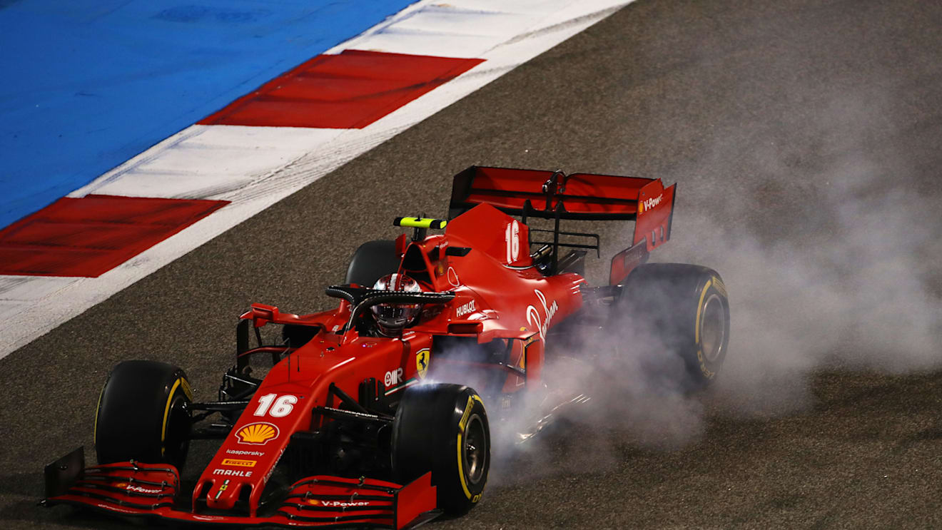 BAHRAIN, BAHRAIN - NOVEMBER 29: Charles Leclerc of Monaco driving the (16) Scuderia Ferrari SF1000 locks up during the F1 Grand Prix of Bahrain at Bahrain International Circuit on November 29, 2020 in Bahrain, Bahrain. (Photo by Bryn Lennon/Getty Images)
