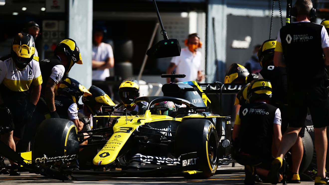 MONZA, ITALY - SEPTEMBER 04: Daniel Ricciardo of Australia driving the (3) Renault Sport Formula One Team RS20 stops in the Pitlane during practice for the F1 Grand Prix of Italy at Autodromo di Monza on September 04, 2020 in Monza, Italy. (Photo by Peter Fox/Getty Images)
