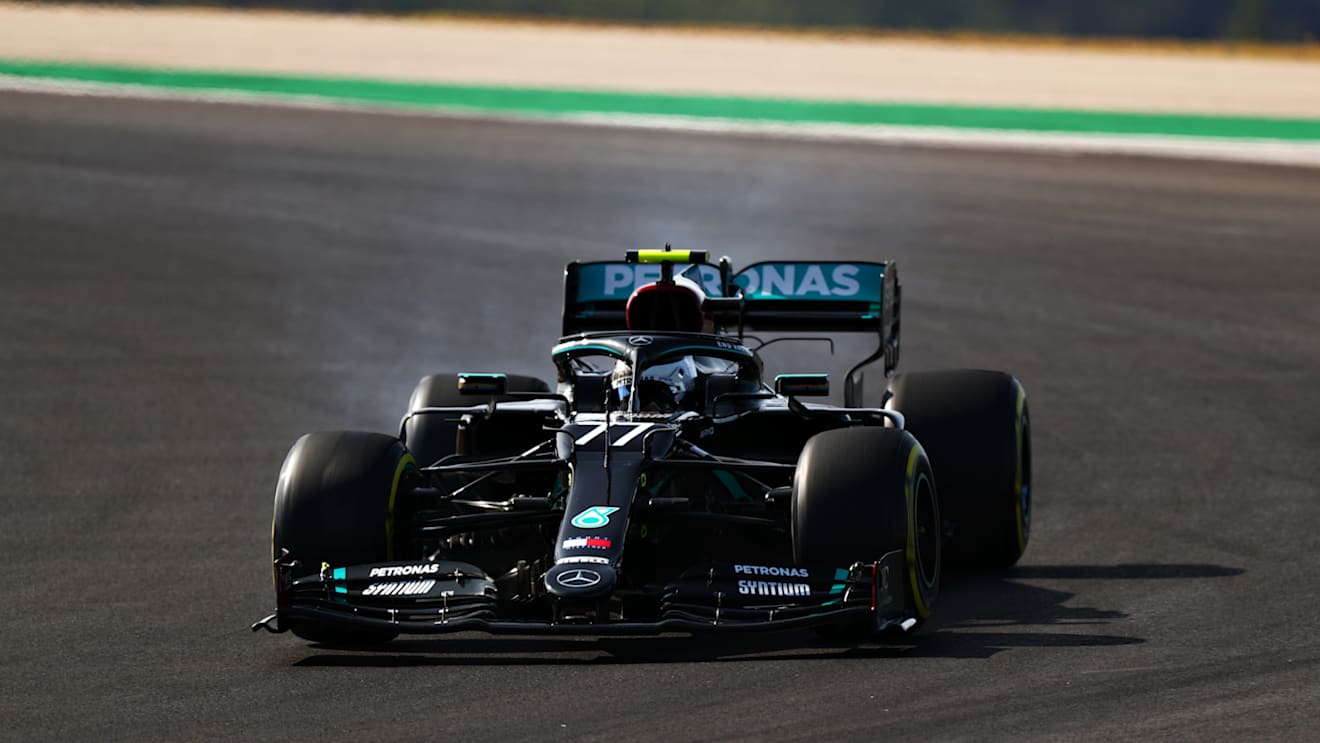 PORTIMAO, PORTUGAL - OCTOBER 24: Valtteri Bottas of Finland driving the (77) Mercedes AMG Petronas F1 Team Mercedes W11 during qualifying ahead of the F1 Grand Prix of Portugal at Autodromo Internacional do Algarve on October 24, 2020 in Portimao, Portugal. (Photo by Dan Istitene - Formula 1/Formula 1 via Getty Images)