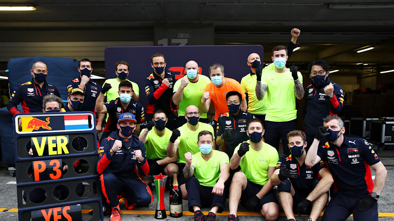 PORTIMAO, PORTUGAL - OCTOBER 25: Third placed Max Verstappen of Netherlands and Red Bull Racing celebrates with his team in the Pitlane after the F1 Grand Prix of Portugal at Autodromo Internacional do Algarve on October 25, 2020 in Portimao, Portugal. (Photo by Mark Thompson/Getty Images)