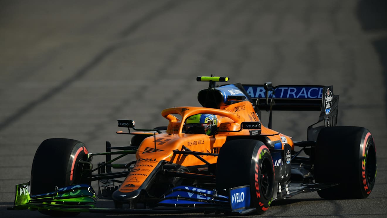 SOCHI, RUSSIA - SEPTEMBER 25: Lando Norris of Great Britain driving the (4) McLaren F1 Team MCL35 Renault on track during practice ahead of the F1 Grand Prix of Russia at Sochi Autodrom on September 25, 2020 in Sochi, Russia. (Photo by Dan Mullan/Getty Images)