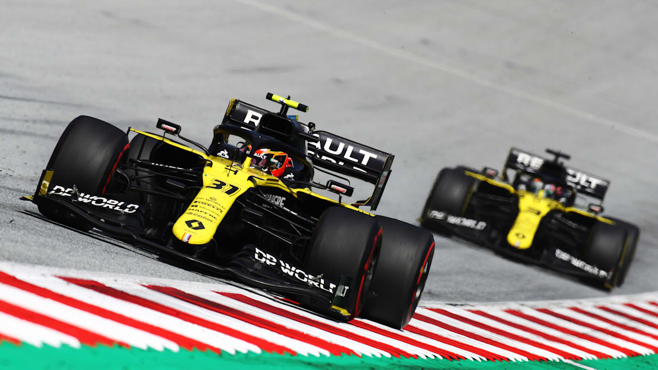 SPIELBERG, AUSTRIA - JULY 12: Esteban Ocon of France driving the (31) Renault Sport Formula One Team RS20 leads Daniel Ricciardo of Australia driving the (3) Renault Sport Formula One Team RS20 on track during the Formula One Grand Prix of Styria at Red Bull Ring on July 12, 2020 in Spielberg, Austria. (Photo by Mark Thompson/Getty Images)