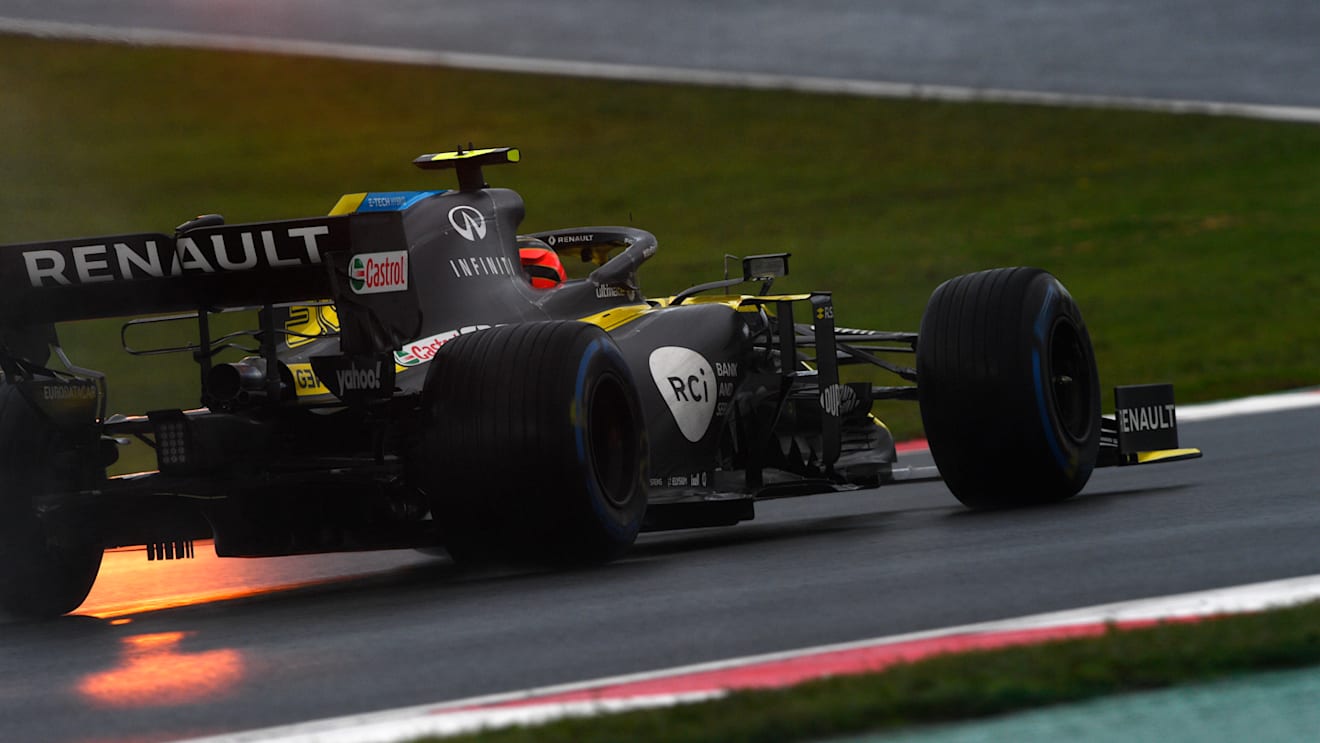 ISTANBUL, TURKEY - NOVEMBER 14: Esteban Ocon of France driving the (31) Renault Sport Formula One Team RS20 on track during qualifying ahead of the F1 Grand Prix of Turkey at Intercity Istanbul Park on November 14, 2020 in Istanbul, Turkey. (Photo by Rudy Carezzevoli/Getty Images)