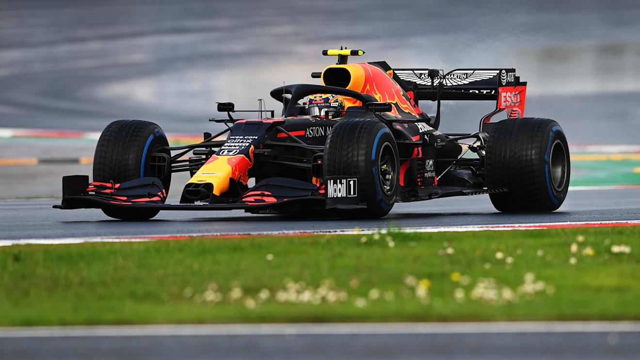 ISTANBUL, TURKEY - NOVEMBER 15: Alexander Albon of Thailand driving the (23) Aston Martin Red Bull Racing RB16 on track during the F1 Grand Prix of Turkey at Intercity Istanbul Park on November 15, 2020 in Istanbul, Turkey. (Photo by Ozan Kose - Pool/Getty Images)
