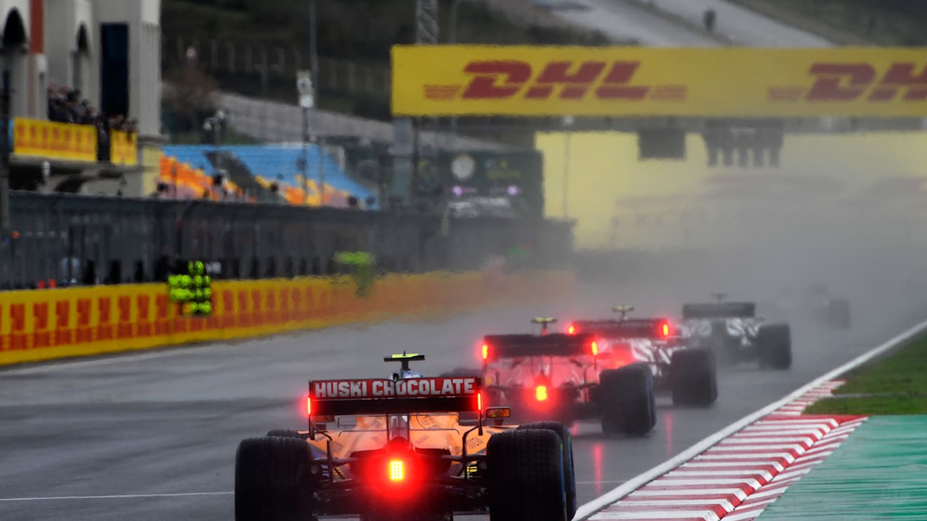 ISTANBUL, TURKEY - NOVEMBER 15: Lando Norris of Great Britain driving the (4) McLaren F1 Team MCL35 Renault on track during the F1 Grand Prix of Turkey at Intercity Istanbul Park on November 15, 2020 in Istanbul, Turkey. (Photo by Rudy Carezzevoli/Getty Images)