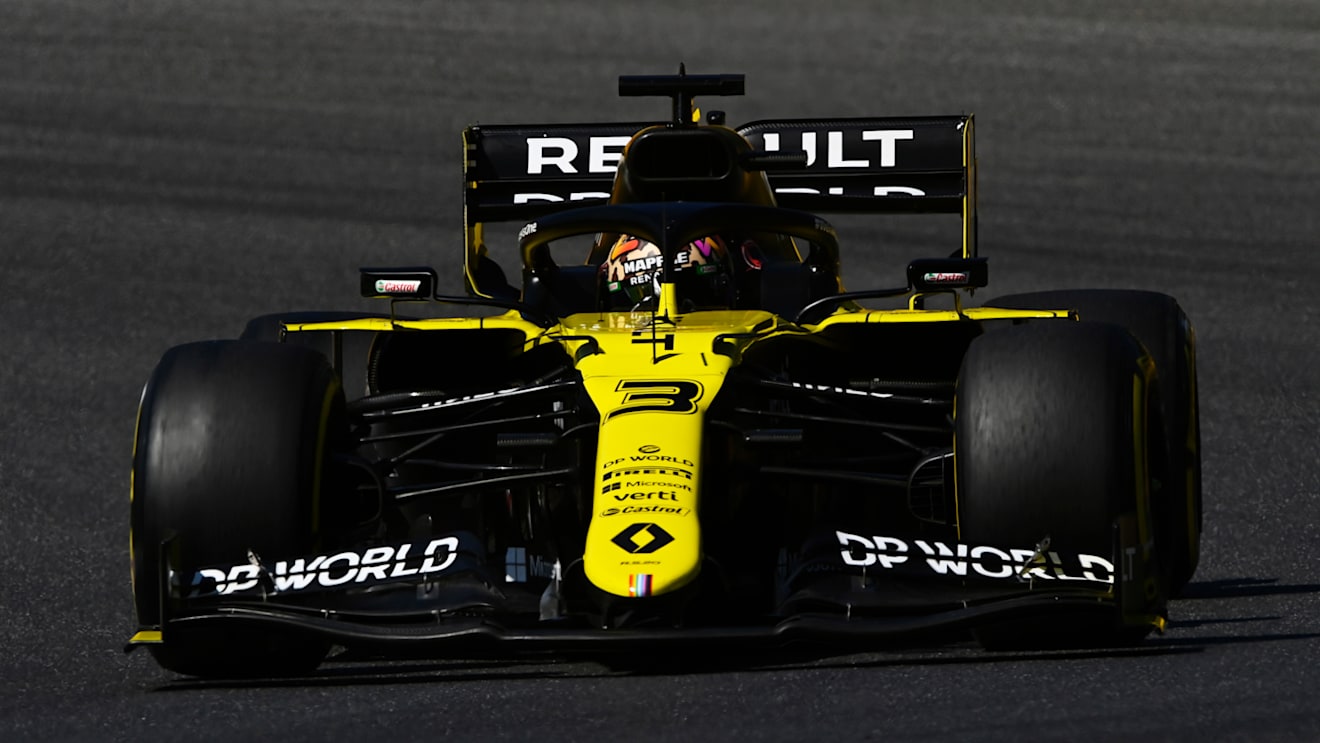 SCARPERIA, ITALY - SEPTEMBER 12: Daniel Ricciardo of Australia driving the (3) Renault Sport Formula One Team RS20 on track during final practice ahead of the F1 Grand Prix of Tuscany at Mugello Circuit on September 12, 2020 in Scarperia, Italy. (Photo by Rudy Carezzevoli/Getty Images)
