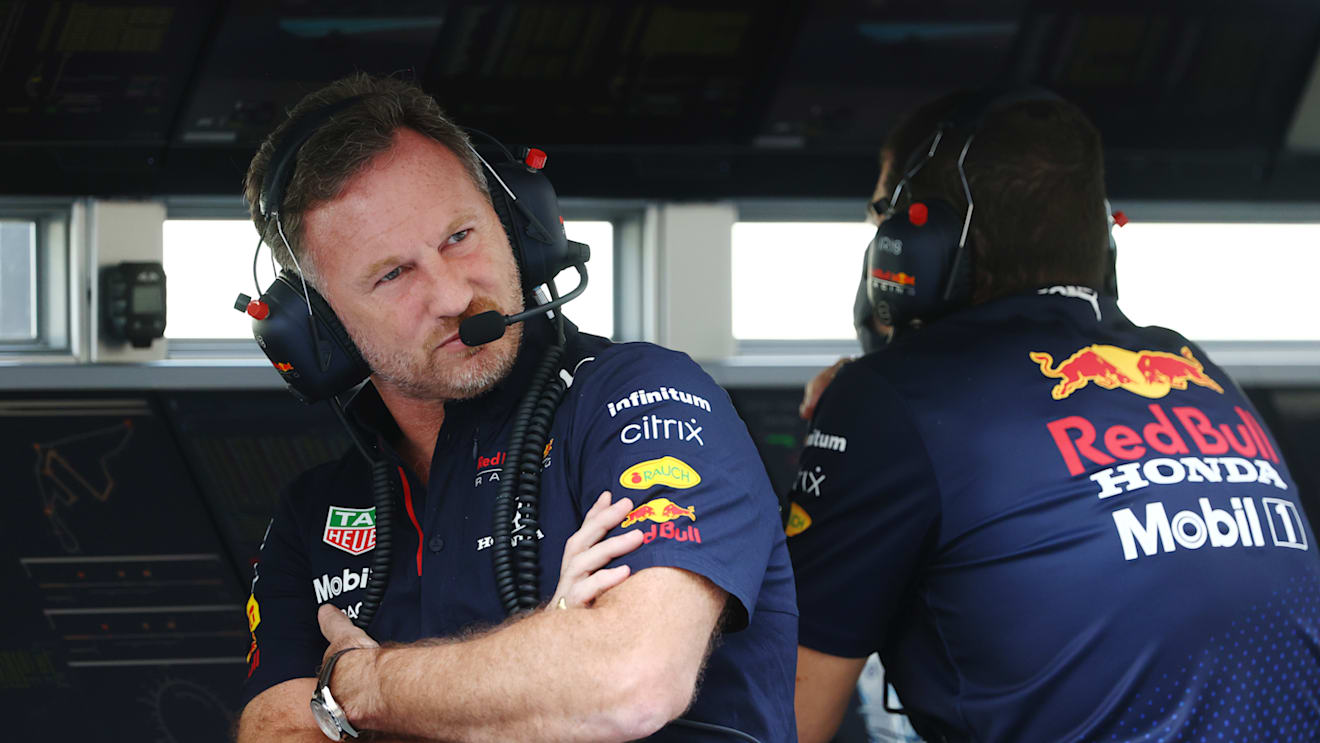 ABU DHABI, UNITED ARAB EMIRATES - DECEMBER 10: Red Bull Racing Team Principal Christian Horner looks on from the pitwall during practice ahead of the F1 Grand Prix of Abu Dhabi at Yas Marina Circuit on December 10, 2021 in Abu Dhabi, United Arab Emirates. (Photo by Clive Rose/Getty Images)