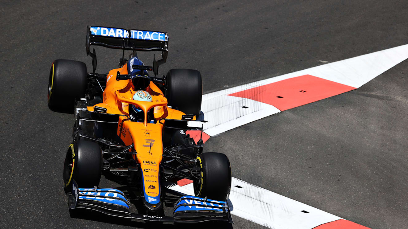 BAKU, AZERBAIJAN - JUNE 04: Daniel Ricciardo of Australia driving the (3) McLaren F1 Team MCL35M Mercedes on track during practice ahead of the F1 Grand Prix of Azerbaijan at Baku City Circuit on June 04, 2021 in Baku, Azerbaijan. (Photo by Clive Rose/Getty Images)