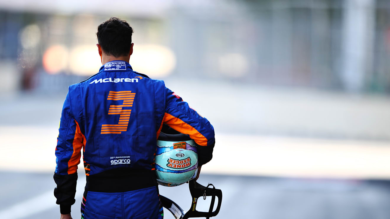 BAKU, AZERBAIJAN - JUNE 05: Daniel Ricciardo of Australia and McLaren F1 looks dejected as he walks in the Pitlane after crashing during qualifying ahead of the F1 Grand Prix of Azerbaijan at Baku City Circuit on June 05, 2021 in Baku, Azerbaijan. (Photo by Mark Thompson/Getty Images)