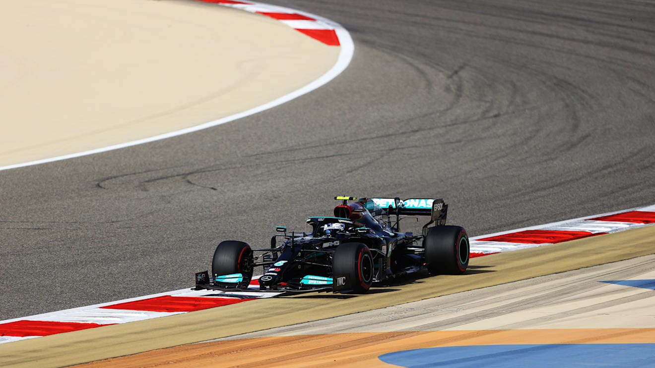 BAHRAIN, BAHRAIN - MARCH 27: Valtteri Bottas of Finland driving the (77) Mercedes AMG Petronas F1 Team Mercedes W12 on track during final practice ahead of the F1 Grand Prix of Bahrain at Bahrain International Circuit on March 27, 2021 in Bahrain, Bahrain. (Photo by Bryn Lennon/Getty Images)
