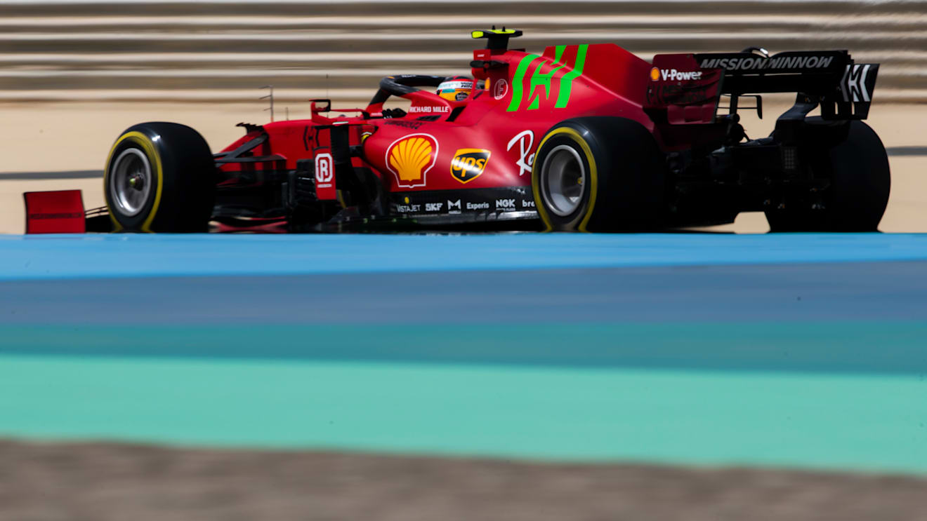 Sainz's Ferrari stands out on the afternoon of Day 2