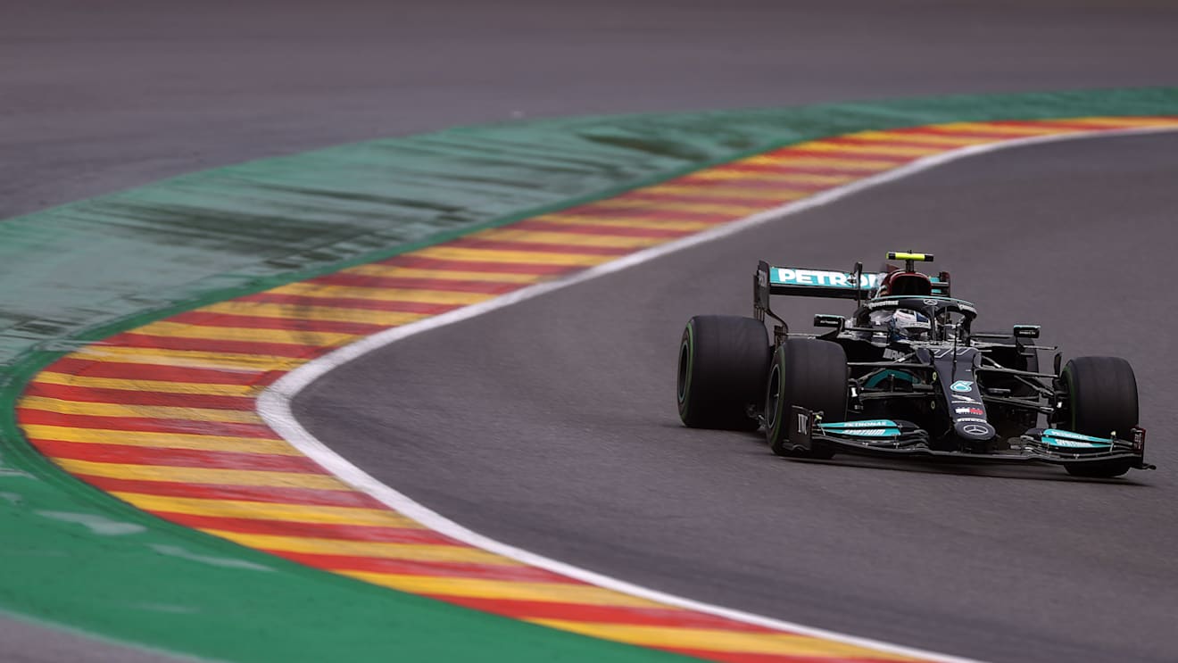SPA, BELGIUM - AUGUST 28: Valtteri Bottas of Finland driving the (77) Mercedes AMG Petronas F1 Team Mercedes W12 during qualifying ahead of the F1 Grand Prix of Belgium at Circuit de Spa-Francorchamps on August 28, 2021 in Spa, Belgium. (Photo by Lars Baron/Getty Images)