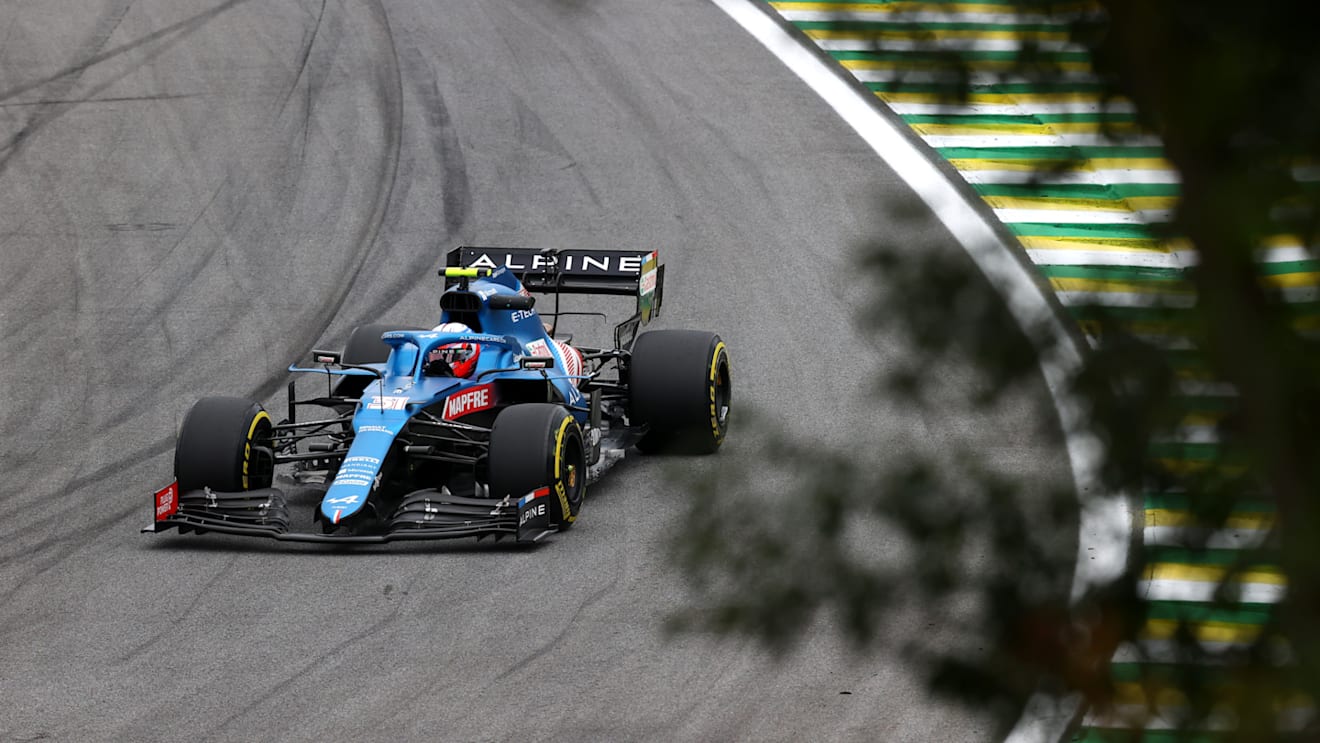 SAO PAULO, BRAZIL - NOVEMBER 12: Esteban Ocon of France driving the (31) Alpine A521 Renault during practice ahead of the F1 Grand Prix of Brazil at Autodromo Jose Carlos Pace on November 12, 2021 in Sao Paulo, Brazil. (Photo by Buda Mendes/Getty Images)
