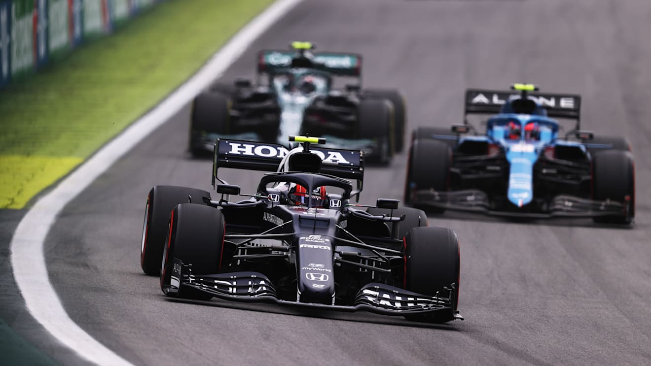 SAO PAULO, BRAZIL - NOVEMBER 13: Pierre Gasly of France driving the (10) Scuderia AlphaTauri AT02 Honda during the sprint ahead of the F1 Grand Prix of Brazil at Autodromo Jose Carlos Pace on November 13, 2021 in Sao Paulo, Brazil. (Photo by Lars Baron/Getty Images)