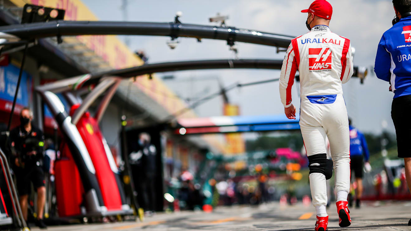 IMOLA, ITALY - APRIL 17: Nikita Mazepin of Russia and Haas  qualifying ahead of the F1 Grand Prix of Emilia Romagna at Autodromo Enzo e Dino Ferrari on April 17, 2021 in Imola, Italy. (Photo by Peter Fox/Getty Images)