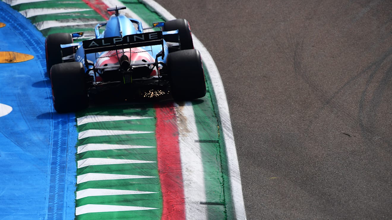 IMOLA, ITALY - APRIL 17: Fernando Alonso of Spain driving the (14) Alpine A521 Renault during qualifying ahead of the F1 Grand Prix of Emilia Romagna at Autodromo Enzo e Dino Ferrari on April 17, 2021 in Imola, Italy. (Photo by Mario Renzi - Formula 1/Formula 1 via Getty Images)