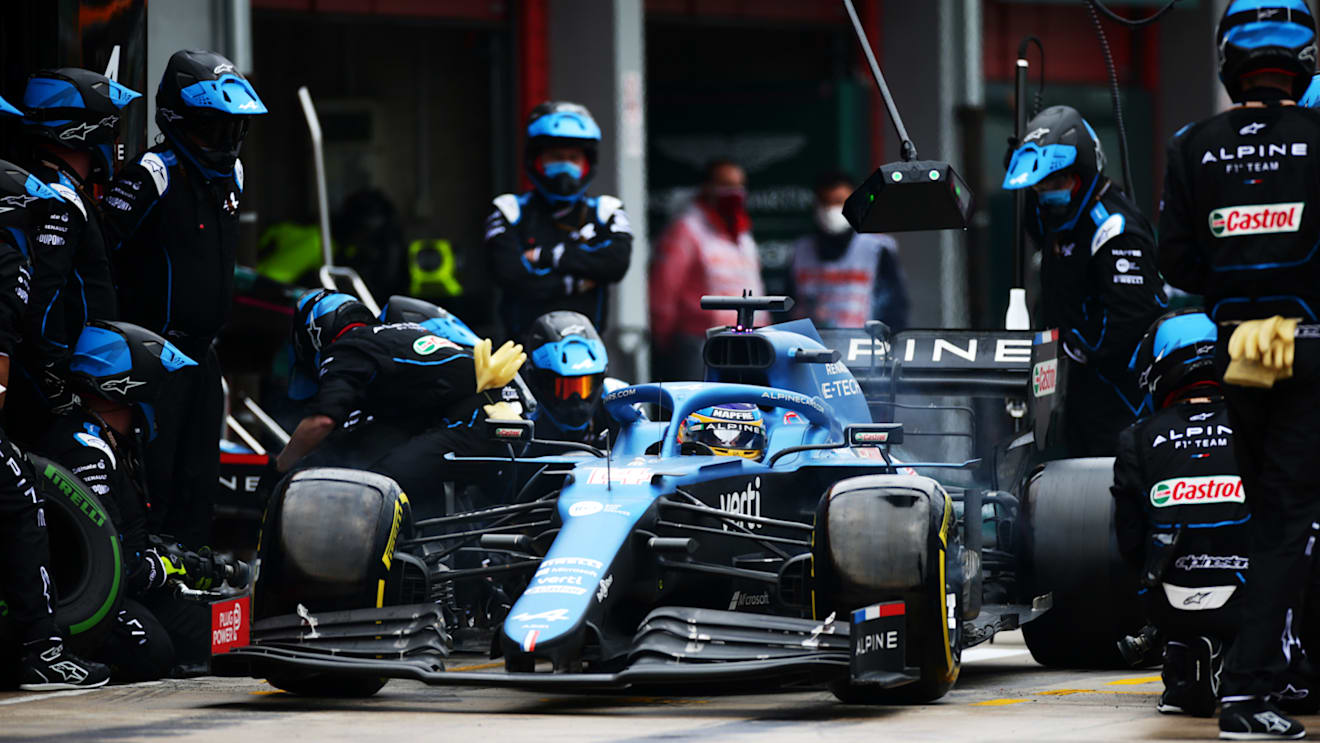 IMOLA, ITALY - APRIL 18: Fernando Alonso of Spain driving the (14) Alpine A521 Renault stops in the Pitlane during the F1 Grand Prix of Emilia Romagna at Autodromo Enzo e Dino Ferrari on April 18, 2021 in Imola, Italy. (Photo by Peter Fox/Getty Images)
