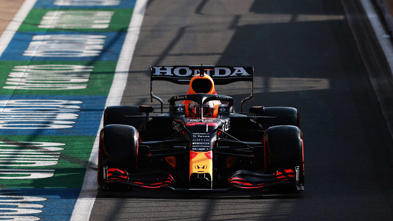NORTHAMPTON, ENGLAND - JULY 16: Max Verstappen of the Netherlands driving the (33) Red Bull Racing RB16B Honda in the Pitlane during qualifying ahead of the F1 Grand Prix of Great Britain at Silverstone on July 16, 2021 in Northampton, England. (Photo by Mark Thompson/Getty Images)