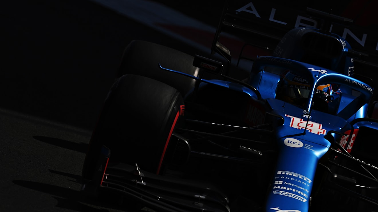MEXICO CITY, MEXICO - NOVEMBER 06: Fernando Alonso of Spain driving the (14) Alpine A521 Renault during final practice ahead of the F1 Grand Prix of Mexico at Autodromo Hermanos Rodriguez on November 06, 2021 in Mexico City, Mexico. (Photo by Clive Mason/Getty Images)