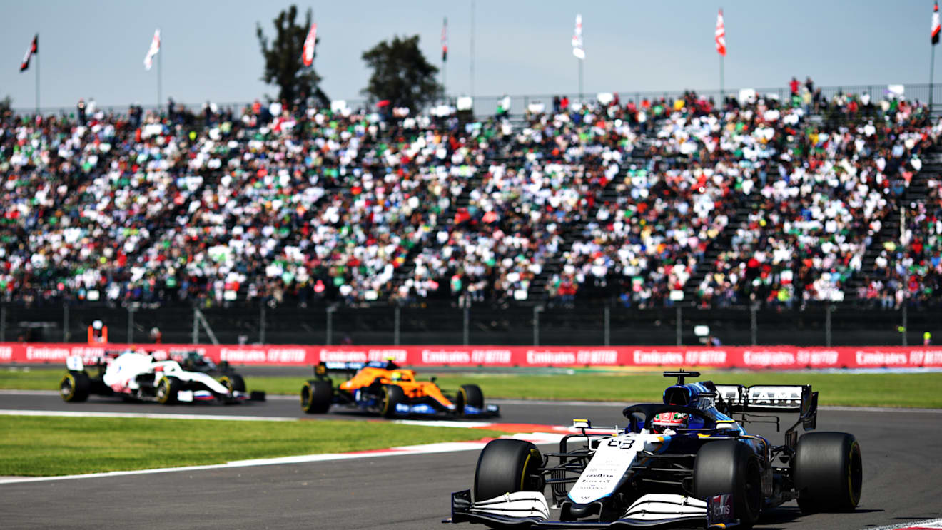 MEXICO CITY, MEXICO - NOVEMBER 07: George Russell of Great Britain driving the (63) Williams Racing FW43B Mercedes during the F1 Grand Prix of Mexico at Autodromo Hermanos Rodriguez on November 07, 2021 in Mexico City, Mexico. (Photo by Peter Fox/Getty Images)