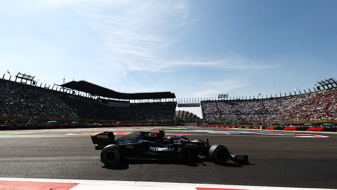 Valtteri Bottas drives in front of a wall of fans at the Autodromo Hermanos Rodriguez