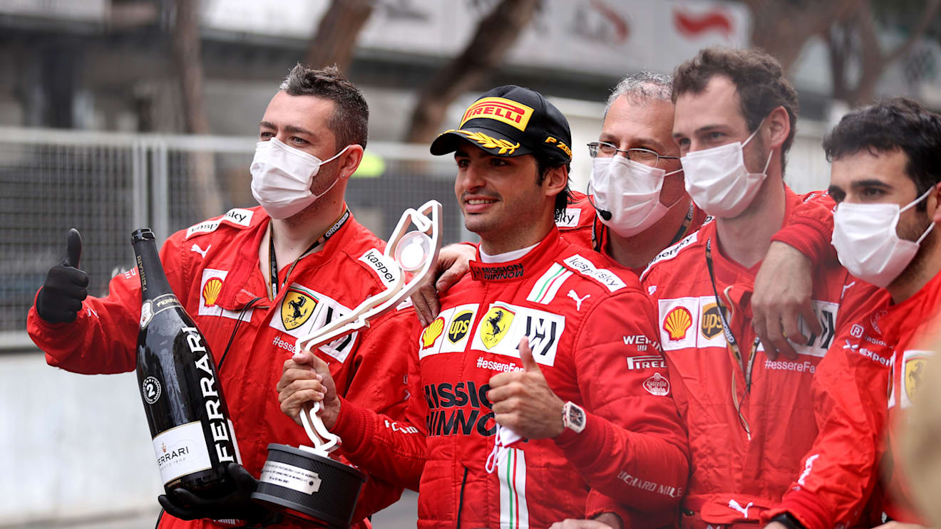 MONTE-CARLO, MONACO - MAY 23: Second placed Carlos Sainz of Spain and Ferrari celebrates with his team in parc ferme during the F1 Grand Prix of Monaco at Circuit de Monaco on May 23, 2021 in Monte-Carlo, Monaco. (Photo by Lars Baron/Getty Images)