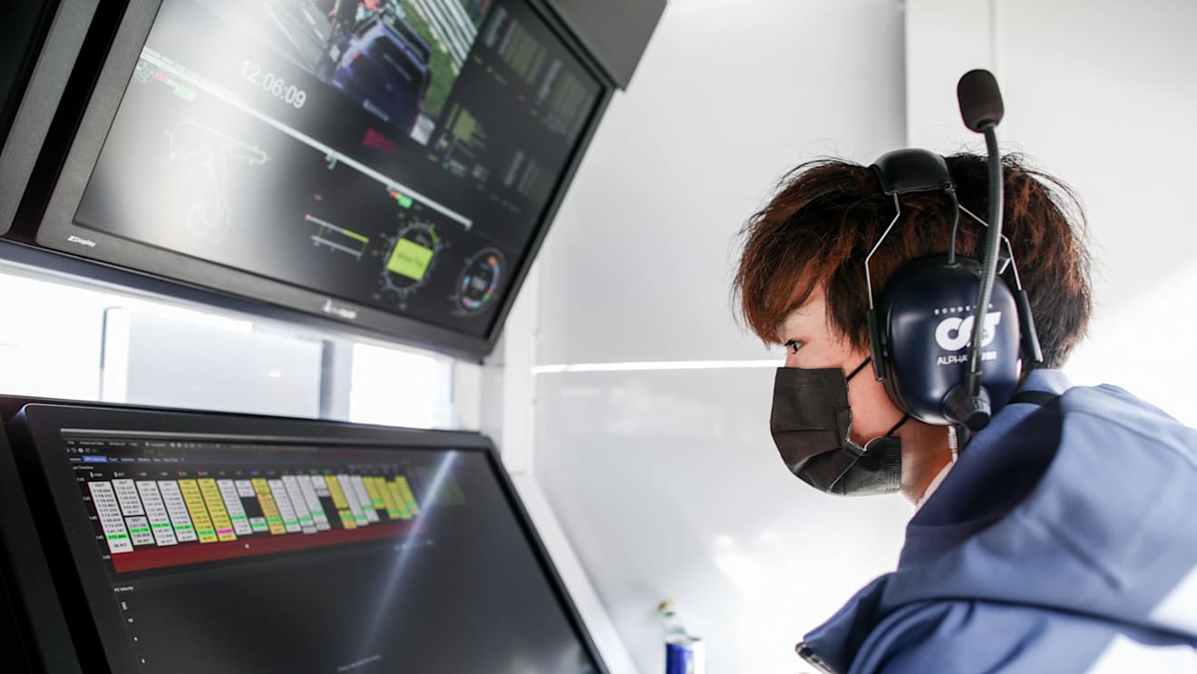 ZANDVOORT, NETHERLANDS - SEPTEMBER 03: Yuki Tsunoda of Scuderia AlphaTauri and Japan during practice ahead of the F1 Grand Prix of The Netherlands at Circuit Zandvoort on September 03, 2021 in Zandvoort, Netherlands. (Photo by Peter Fox/Getty Images)