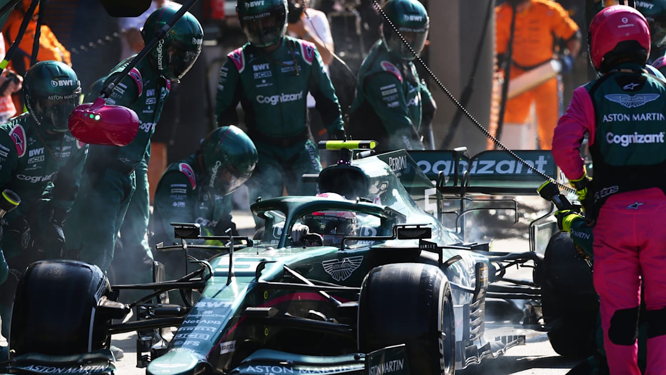ZANDVOORT, NETHERLANDS - SEPTEMBER 05: Sebastian Vettel of Germany driving the (5) Aston Martin AMR21 Mercedes makes a pitstop during the F1 Grand Prix of The Netherlands at Circuit Zandvoort on September 05, 2021 in Zandvoort, Netherlands. (Photo by Peter Fox/Getty Images)