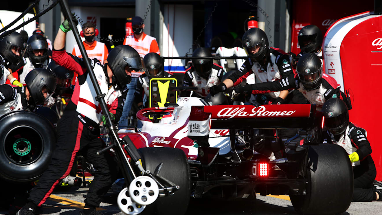 ZANDVOORT, NETHERLANDS - SEPTEMBER 05: Robert Kubica of Poland driving the (88) Alfa Romeo Racing C41 Ferrari makes a pitstop during the F1 Grand Prix of The Netherlands at Circuit Zandvoort on September 05, 2021 in Zandvoort, Netherlands. (Photo by Peter Fox/Getty Images)