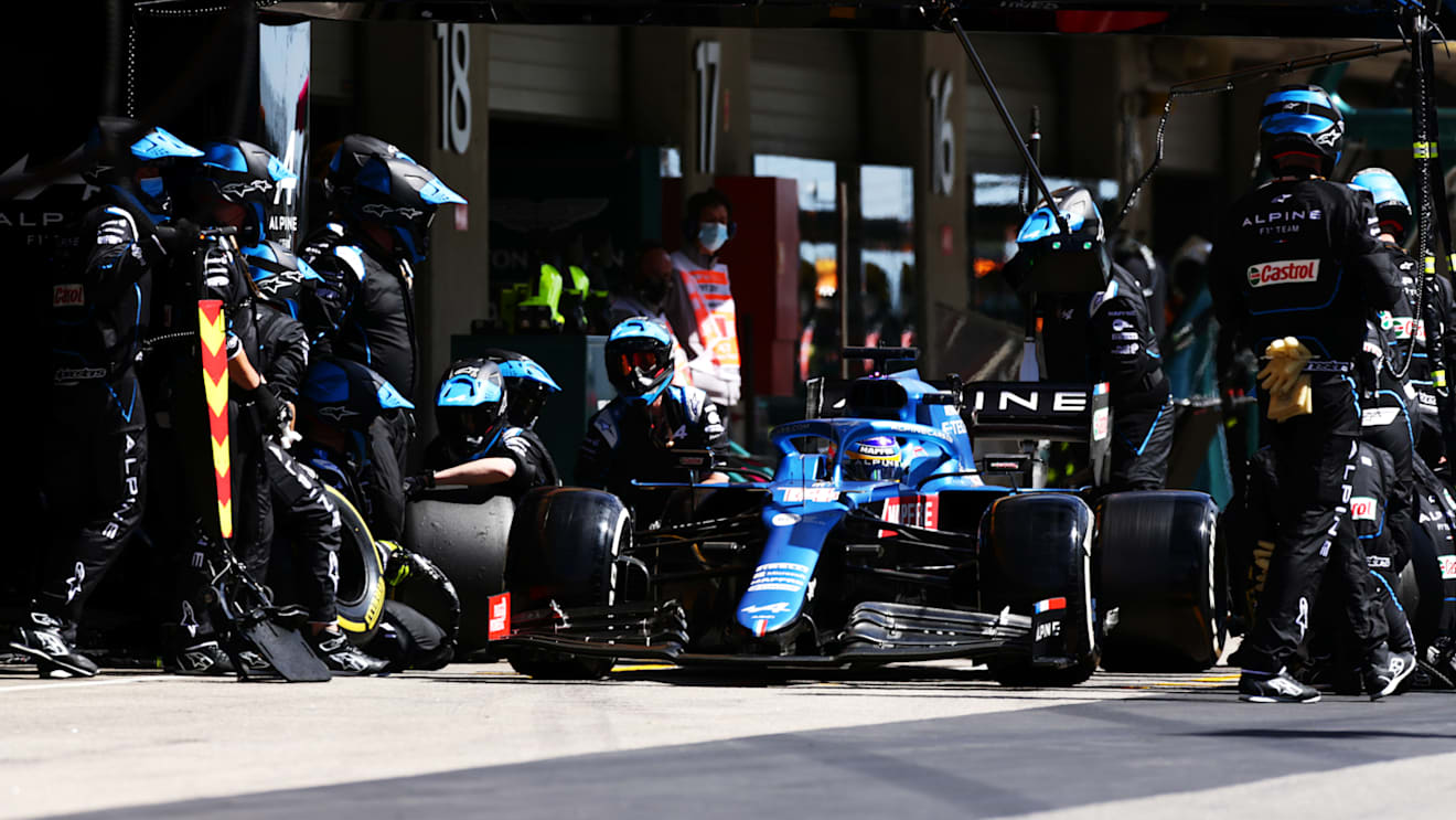 PORTIMAO, PORTUGAL - MAY 02: Fernando Alonso of Spain driving the (14) Alpine A521 Renault in the Pitlane during the F1 Grand Prix of Portugal at Autodromo Internacional Do Algarve on May 02, 2021 in Portimao, Portugal. (Photo by Peter Fox/Getty Images)
