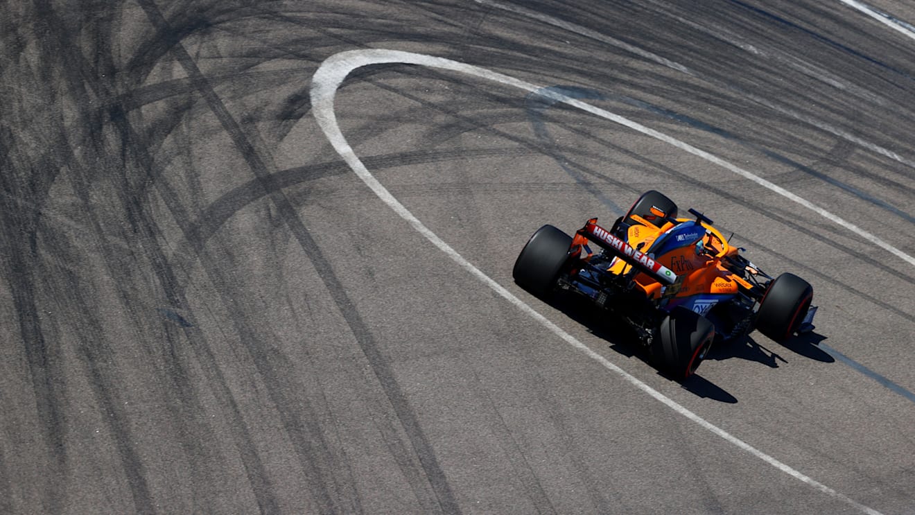 SOCHI, RUSSIA - SEPTEMBER 24: Daniel Ricciardo of Australia driving the (3) McLaren F1 Team MCL35M Mercedes during practice ahead of the F1 Grand Prix of Russia at Sochi Autodrom on September 24, 2021 in Sochi, Russia. (Photo by Dan Istitene - Formula 1/Formula 1 via Getty Images)